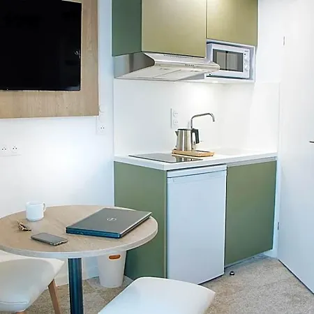 Adagio Access Bordeaux Sud 3* 페삭
